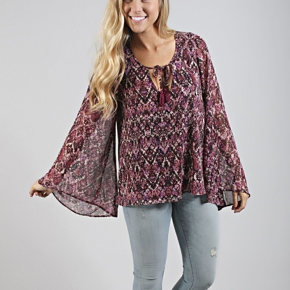 Show Me Your Mumu Womens X-Small Bardot Tassel Top